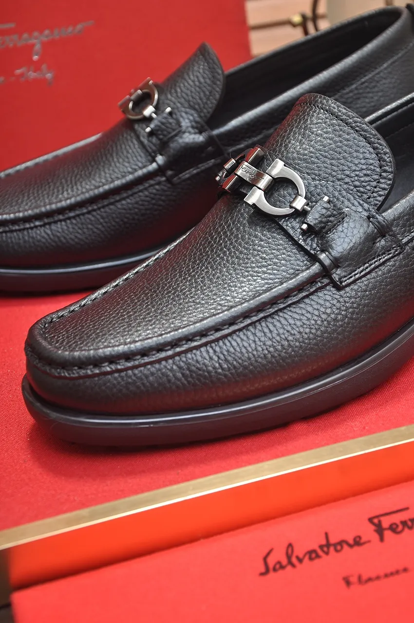 Men's shoes 💰560💶[Ferragamo/Ferragamu] (high-end Niuli) New 🍀 Ferragamo* - top version Ferragamo's classic formal leather shoes! Made of imported original cowhide, the inner top layer is comfortable cowhide lining! Original wear-resistant rubber outsole! High quality products! Code number 38-45 (45 customized)